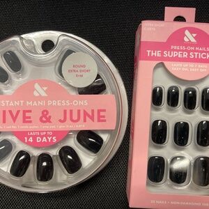 NIB 2-Pack Olive & June Press ons (LIMITED EDITION: E+M and CATEYE)